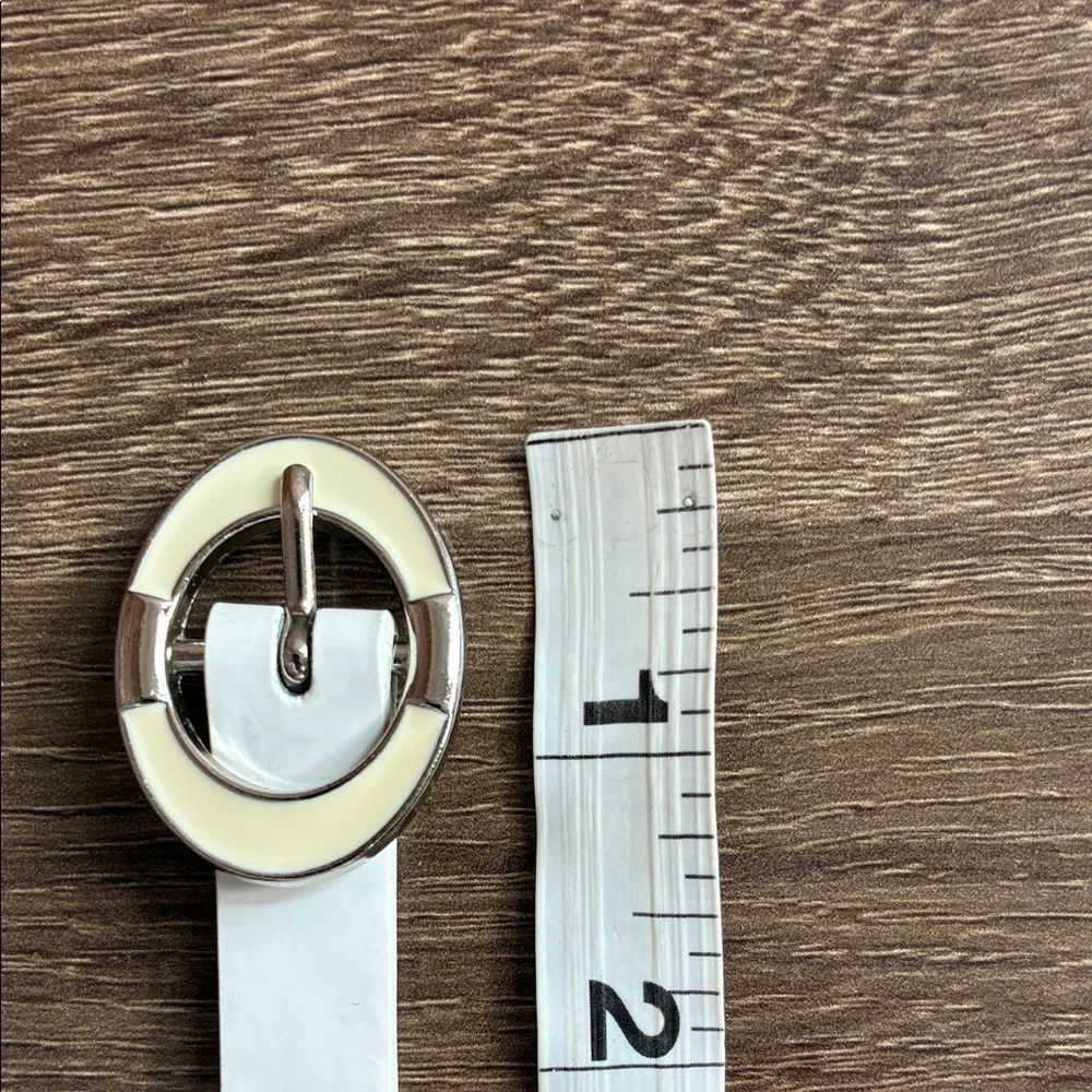 Vintage Women’s Elegant White Belt with Silver Buckle Large